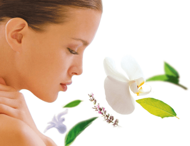 A woman uses folk rejuvenation methods